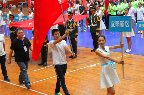 我校志愿者圓滿完成宜春市第五屆全民健身運動會開幕式表演及志愿服務工作(2).JPG